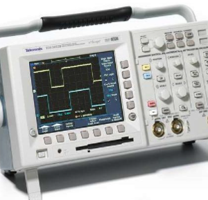 Máy hiện sóng TDS3054B